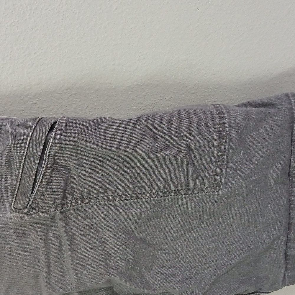 Carhartt Relaxed Fit Grey Shorts Size 34" - Picture 7 of 7
